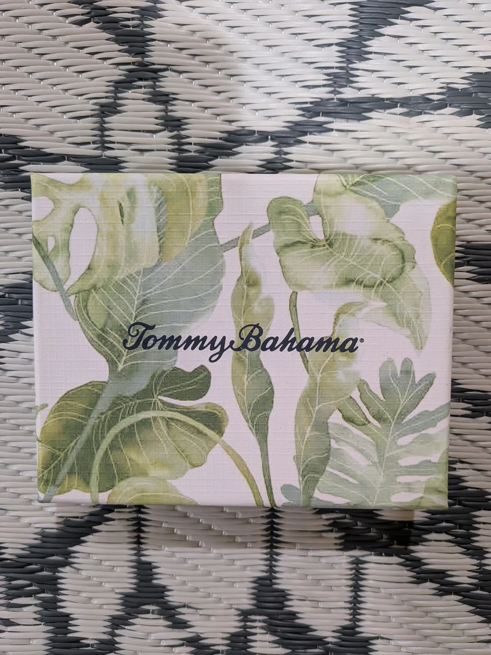 Wallet | Tommy Bahama Men's Wallet Leather Tan w/ Solid Logo_NWT